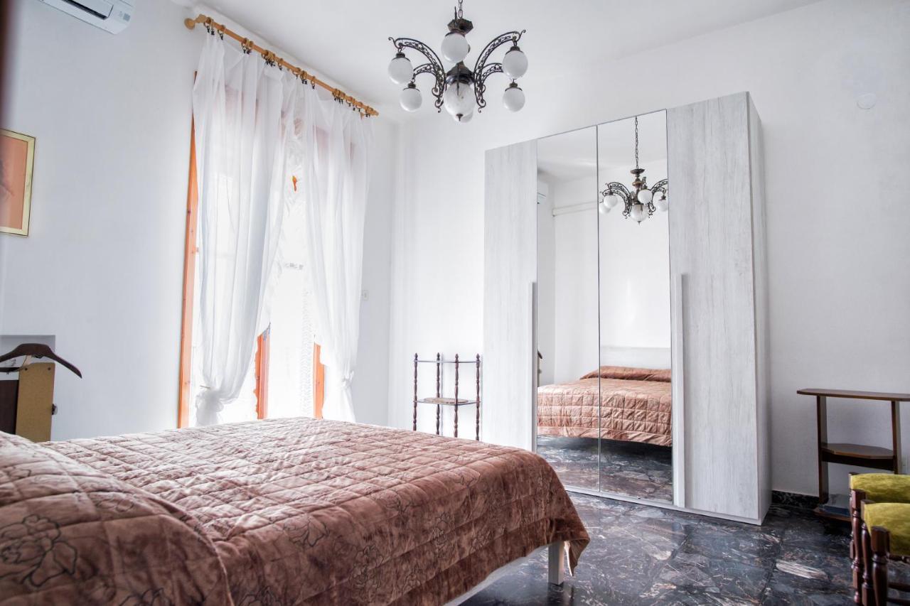 La Casa Gialla Vietri Екстериор снимка
