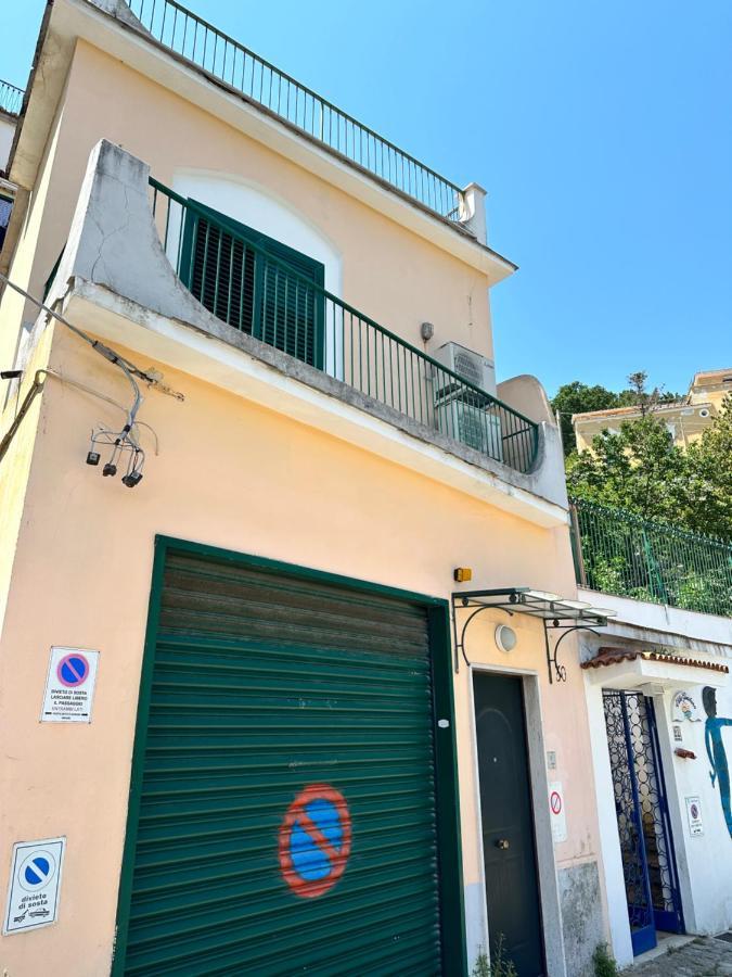 La Casa Gialla Vietri Екстериор снимка
